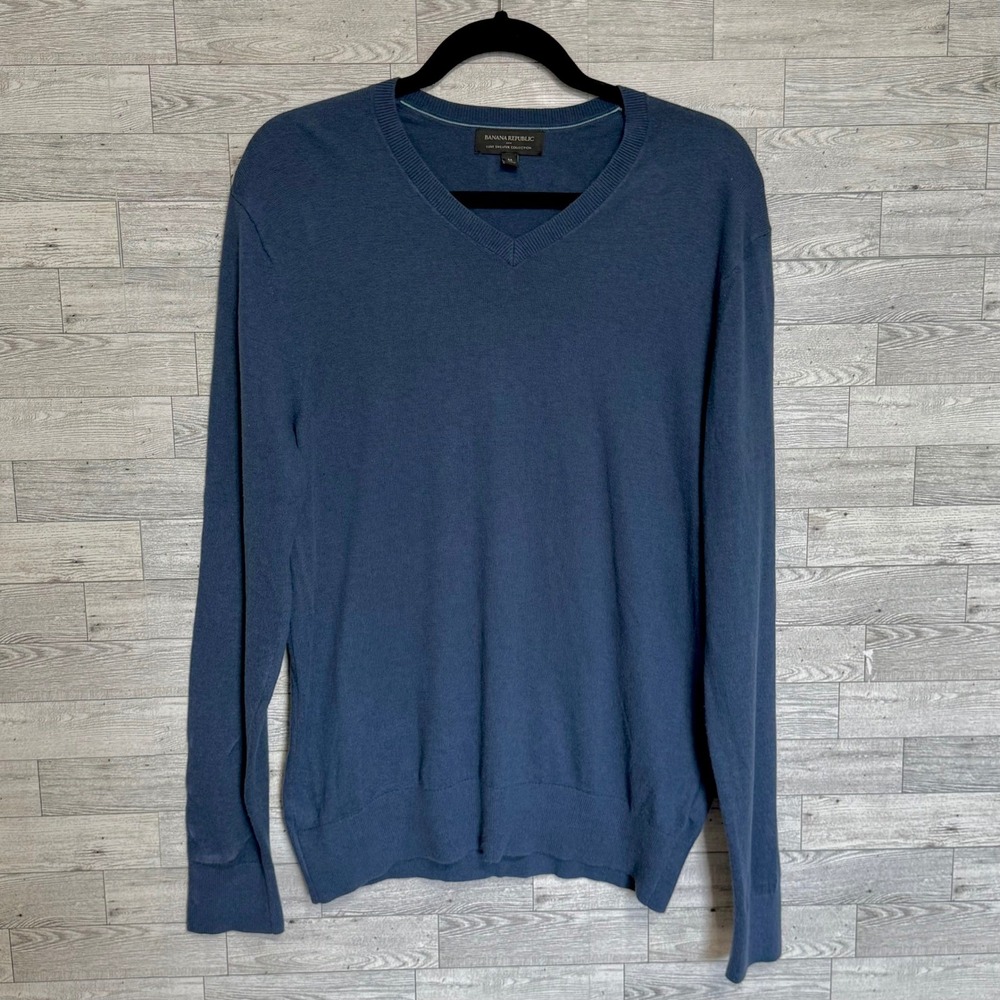Banana Republic Luxe Sweater Collection V Neck Long Sleeve Blue Men's Medium